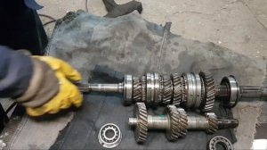 ПОЧЕМУ ШУМИТ ИЛИ ГУДИТ КОРОБКА НА ВАЗ 2101 - 07 И НИВА