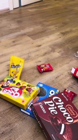 ❌ МАМА ЗАПРЕТИЛА СЛАДКОЕ ❌ #юмор #владзакроев #мама #смешнаясемейка #shorts #таболапка