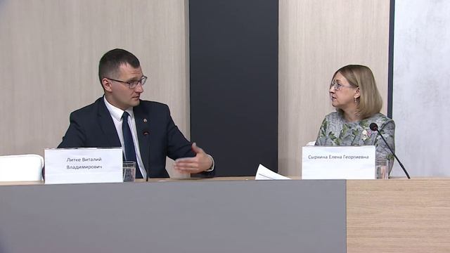 "Час с региональным министром": Министр образования и науки Челябинской области Виталий Литке смотреть онлайн