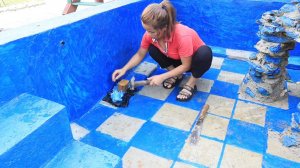 София 46. София делает грядки-терассы, едет на реку за песком, ремонтирует помпы, собирает кукурузу,