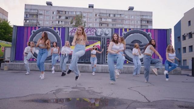 Female Choreo - педагог Лиза Слатвицкая