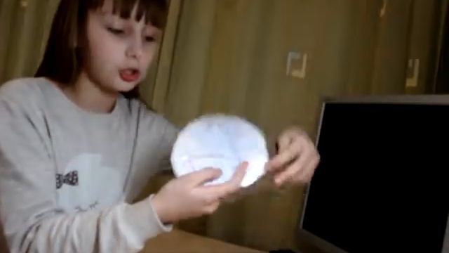 Открываем шарик ЛОЛ из бумаги 1 часть смотреть онлайн