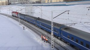Прибытие пассажирского поезда из Беларуси в Новосибирск с синими вагонами [Сборник 2018 года]