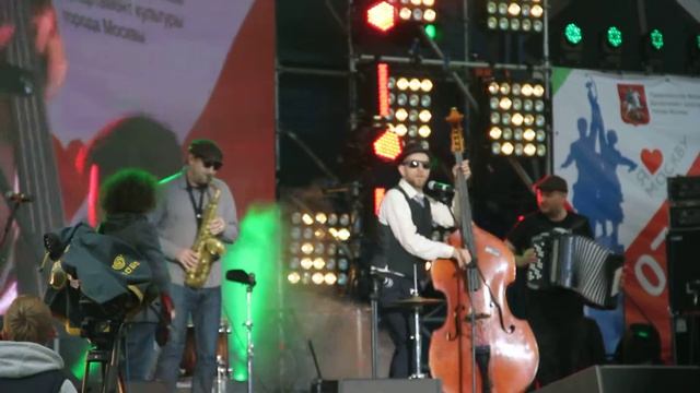 Billy's Band - Выпей вина смотреть онлайн