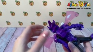 334398 Фигурка-трансформер DINOSTER Трина в костюме 20см с 5лет