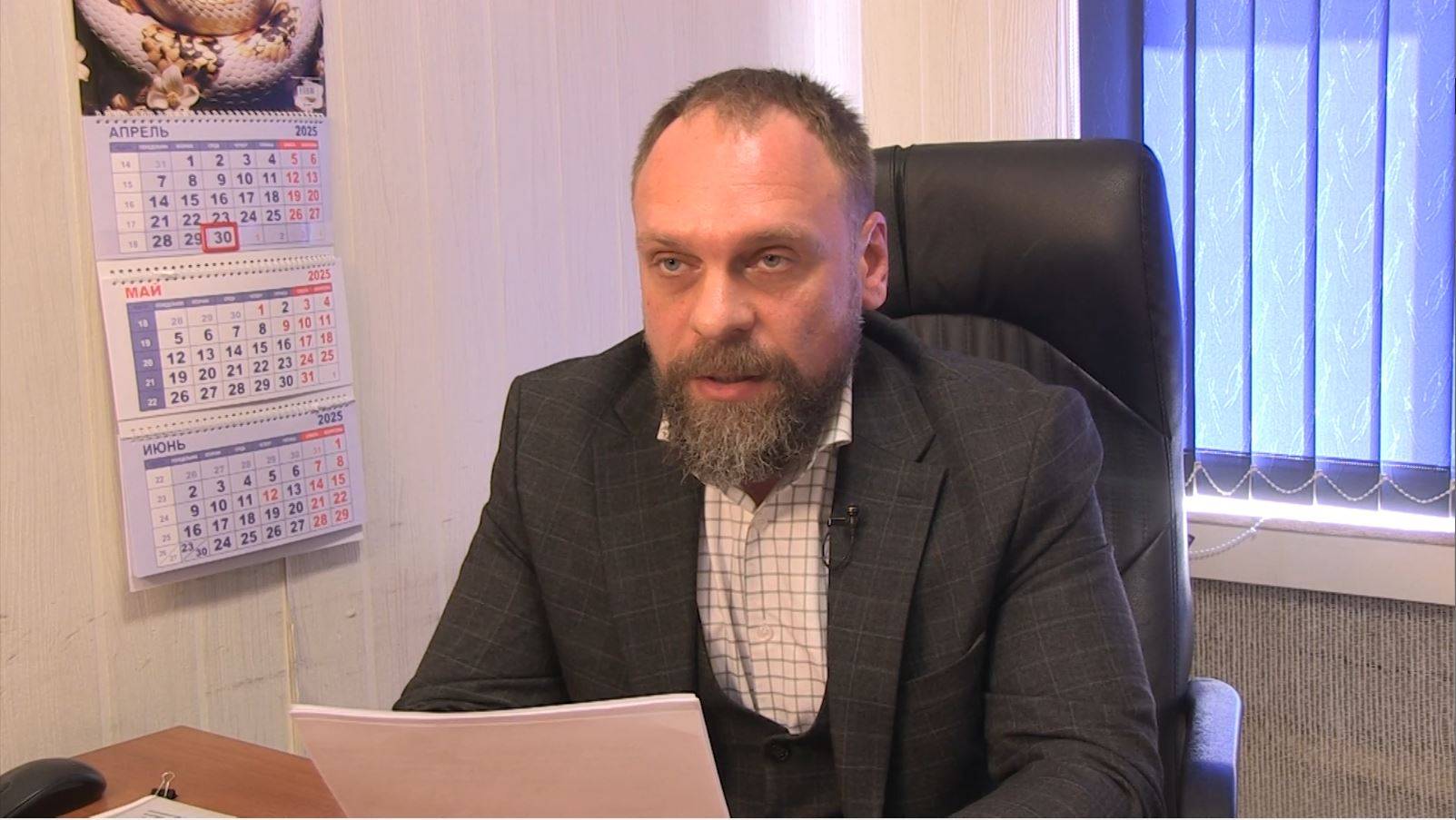 Коллектив саратовской "Волги" просит защиты у главы СК и председателя ВС России смотреть онлайн