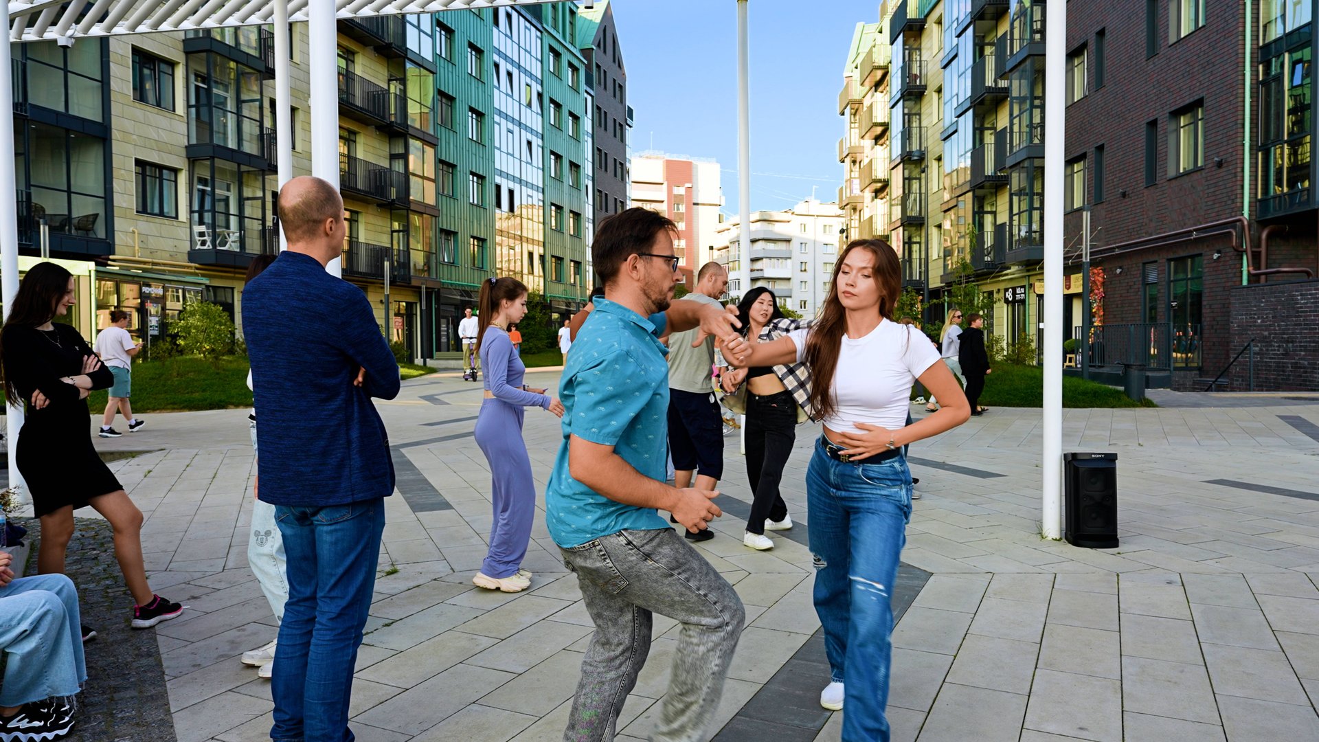 Опен-эйр, бачата (1) - Калининград, Рыбная деревня (22.09.2024) смотреть онлайн