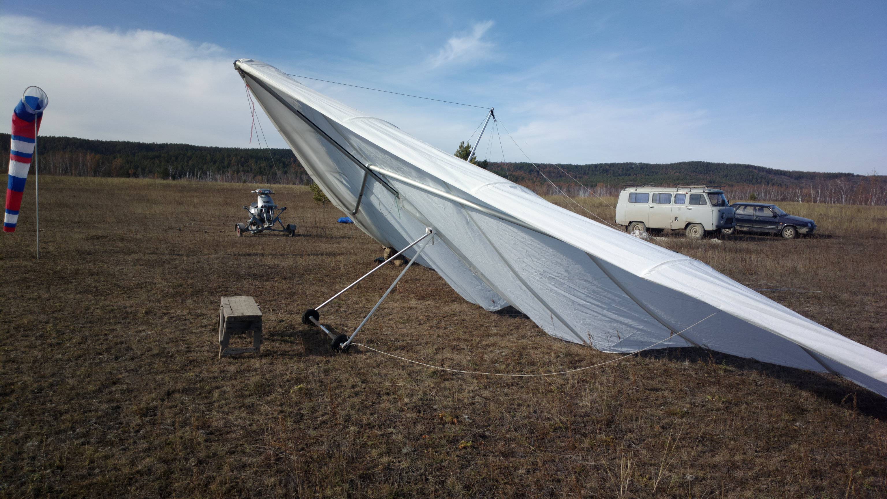 Первые подлеты. Вид с земли. С комментариями  РП.