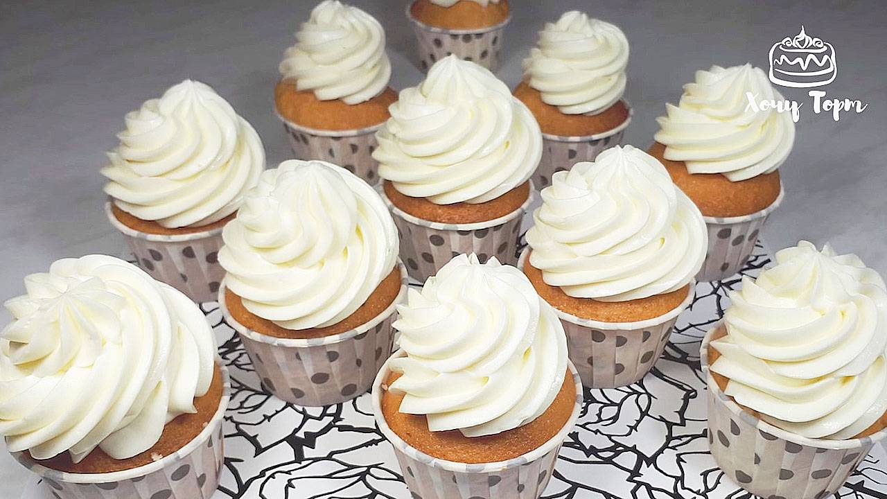 🎉 СМЕТАННЫЙ КРЕМ-ЧИЗ С ЖЕЛАТИНОМ: устойчивый, лёгкий и подходит даже для шапочек на капкейках 💫 смотреть онлайн