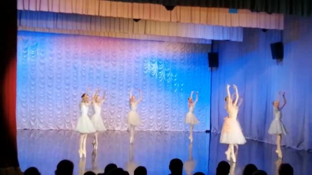 Гавот  НГХУ концерт ко дню учителя 04.09.2019