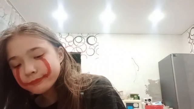Делаем грим клоуна🤡 смотреть онлайн