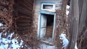В ШОКЕ ОТ НАЙДЕННОГО В ЗАБРОШЕННОМ ДОМЕ! Большая покинутая деревня ТРЕСТЬЯНЫ. Нижегородская область.