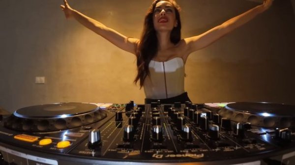 DJ SOFIA - SOFIA'S NIGHT MIX #5