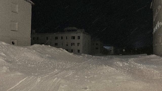 плейлист с тревожной атмосферой смотреть онлайн