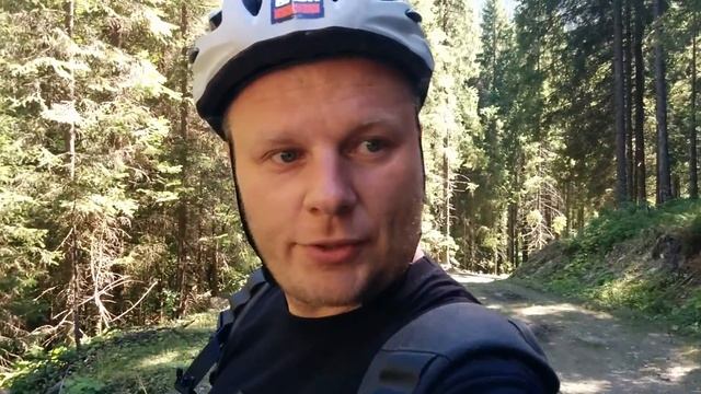 Ручеек при подьеме на гору Синяк. Буковель