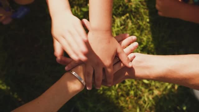 «ТЕРРИТОРИЯ СМЫСЛОВ» НАЧИНАЕТСЯ С СЕМЬИ смотреть онлайн