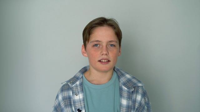 Ян Петров - Видео-визитка на русском