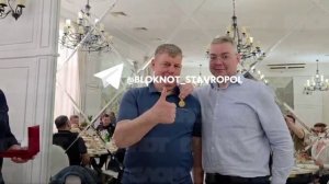 Через 2 дня награжденного арестовали! вколите, не вкололи, а в колонию! 😆