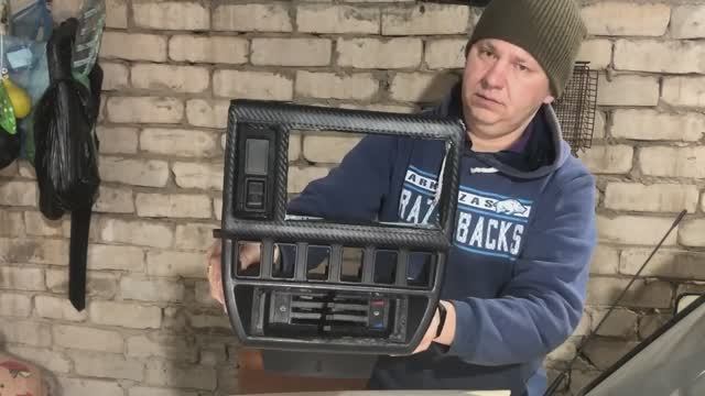 Установить 2 din магнитолу в Ниву смотреть онлайн