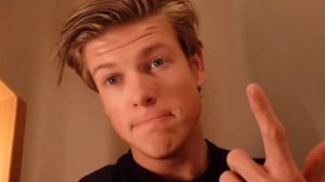 Александр Большунов и Йоханнес Клэбо - Возвращение с командировки (Юмор)