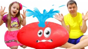 Милана учит папу убираться