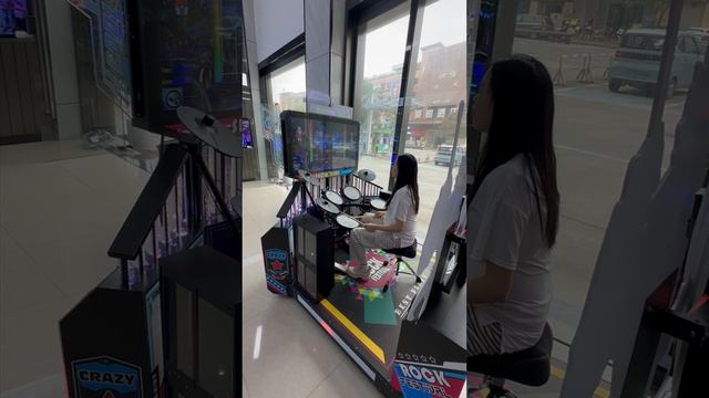 Танцевально музыкальный аппарат с видео игрой "Джазовый барабан" смотреть онлайн