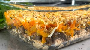 Салат "Простецкий" , а съедается весь без остатка ! Рецепт бюджетный и простой , а салат очень вкусн