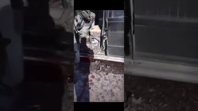 Украинцы убили отца и сына своиже. смотреть онлайн