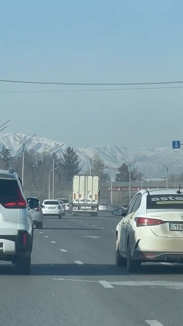 Как называлась та гора,которая находится в Непале? #рек #природа #горы #алматы