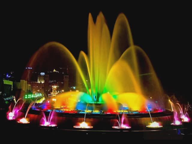 ТАНЦУЮЩИЕ ФОНТАНЫ И УДИВИТЕЛЬНАЯ МУЗЫКА!!!