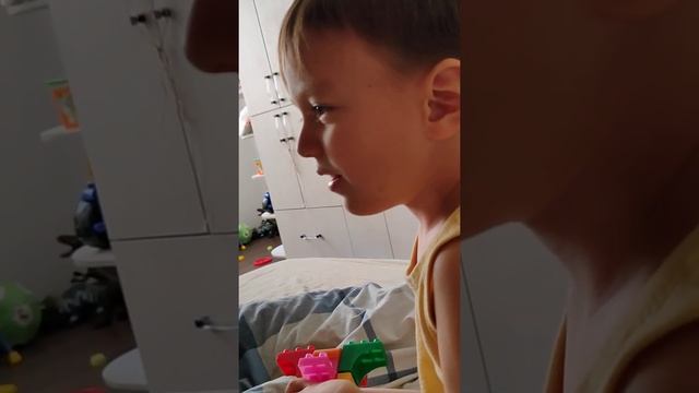 Богдан 4,5 лет