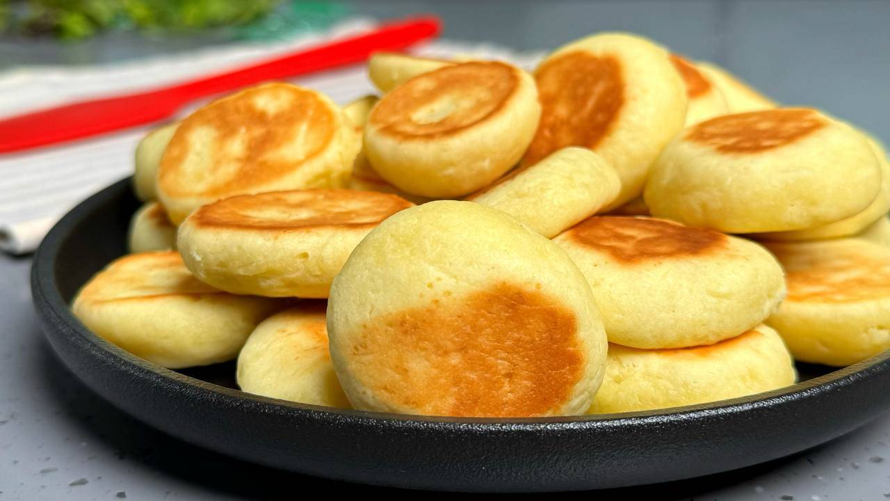 Без духовки! Печенье на сковороде за 10 минут ! Проще и быстрее рецепта не найдете . Вкусно, быстро смотреть онлайн