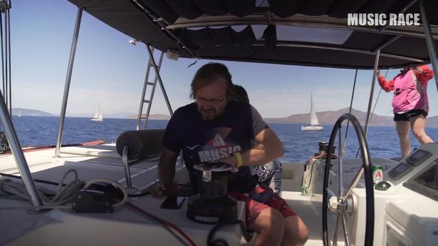 MUSIC RACE  (Греция. о.Метана)