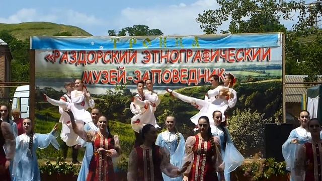 Троица в Раздорах