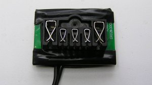 Включаем шуруповерт от автомобильного аккумулятора.