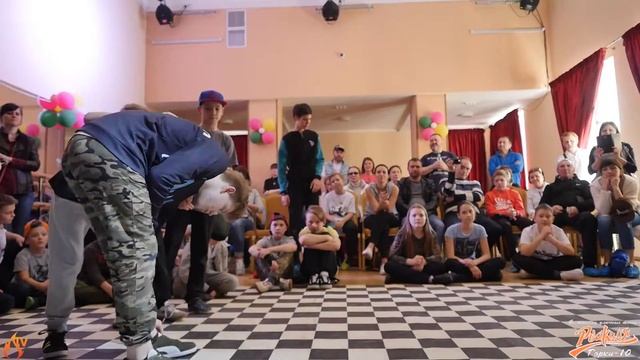 Dron vs. Burn - 1/4 - BREAKING JUNIORS - РЕАКЦИЯ 2017 смотреть онлайн