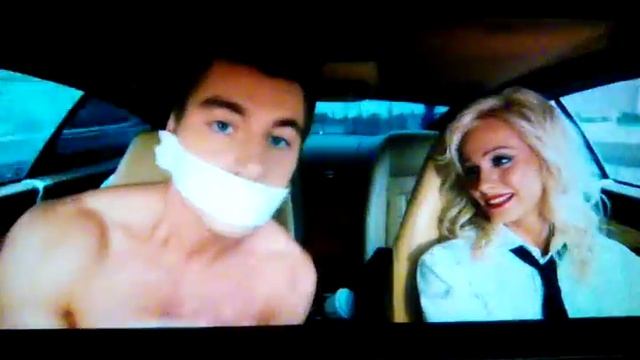 Прикол:кот на дерево залез смотреть онлайн