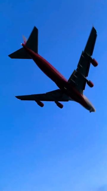 Заход на посадку Boeing 747 ROSSIYA смотреть онлайн