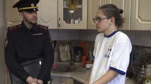 СОТРУДНИК ПОЛИЦИИ ЗАБРАЛ ГРИФЕРА В ТЮРЬМУ В РЕАЛЬНОЙ ?