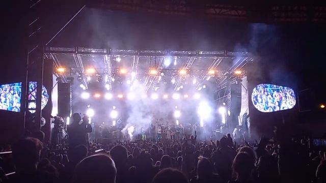 Выборг Сергей Бобунец Финал концерта смотреть онлайн