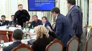 Аваков кинул стакан в Саакашвили. Жесть !!!