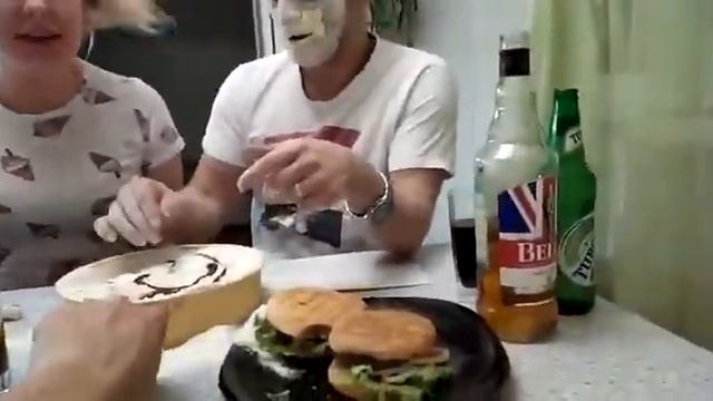 Прикол с мукой смотреть онлайн
