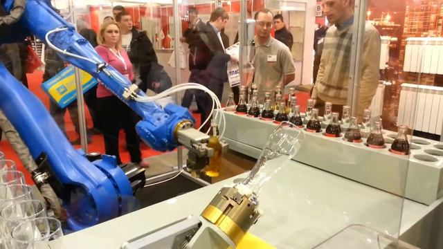 Робот-бармен смотреть онлайн