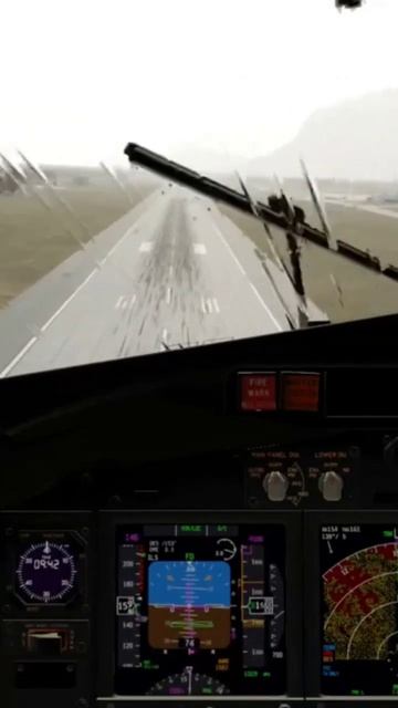 Чуть не погубил самолет во время захода в плохую погод смотреть онлайн