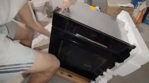 Распаковка — Электрический духовой шкаф Bosch HBA534EB0