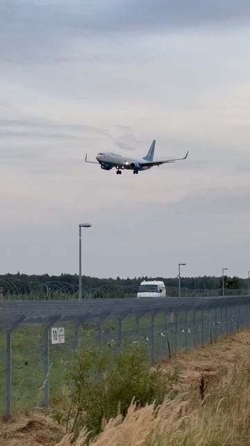 АЭРОПОРТ ВНУКОВО смотреть онлайн