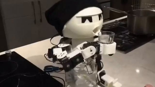 Идеальный собутыльник которого вы никогда не перепьёте! смотреть онлайн