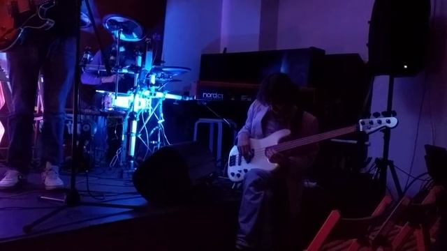 Опасные Соседи feat Дядя Миша — Пьяный Блюз (Последний рубль) смотреть онлайн