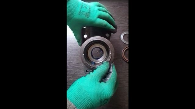 Установка втулок нерегулируемых подшипников нива