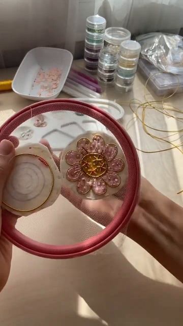 Как тебе результат?? #влог #вышивка #брошьизбисера #обзор #хобби смотреть онлайн